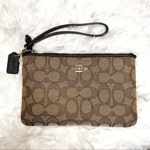 COACH Corner Zip Brown Signature Wristlet BNWT